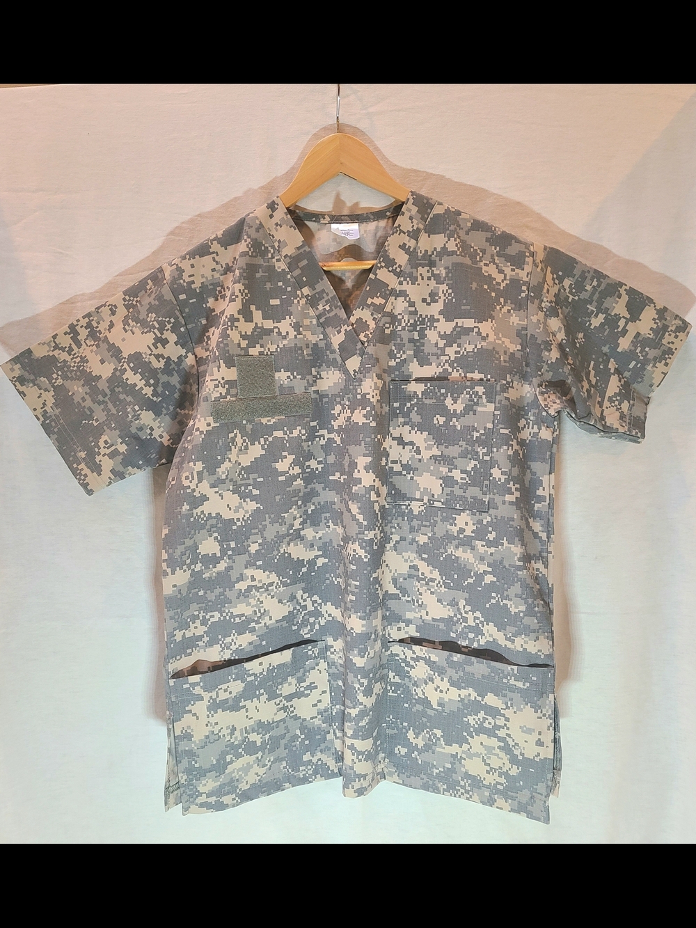 Nurse Joe Camo Utility Short-Sleeve Field Shirt/Scrub Top Size Small